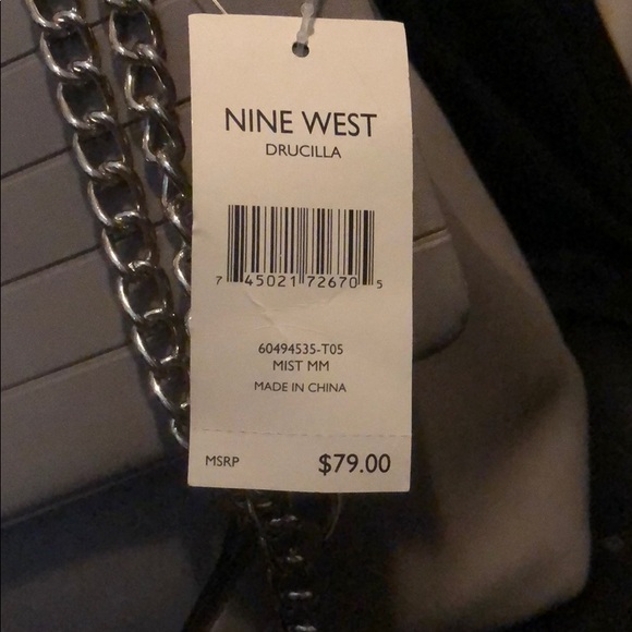 *NWT* Nine West grey purse with chain handles - Picture 2 of 6